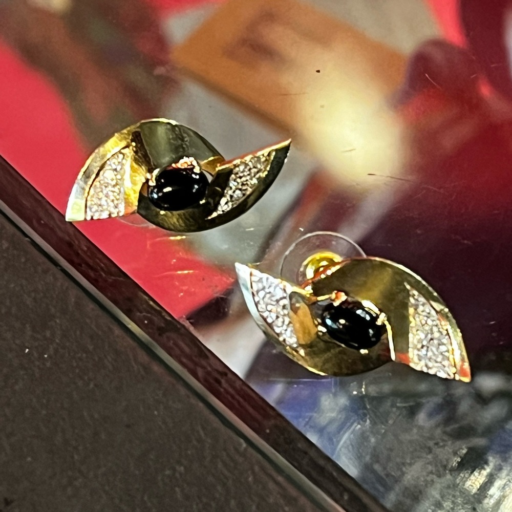 Estate 14K diamond onyx eye earrings